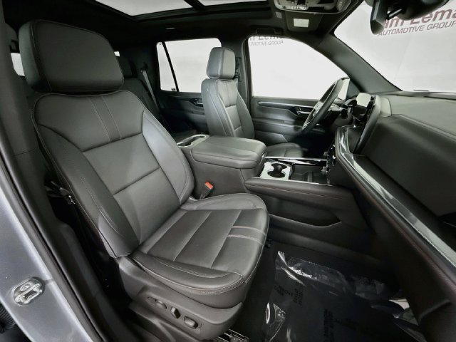 Used 2025 Chevrolet Tahoe RST w/ Comfort Package AWD/4WD image 31