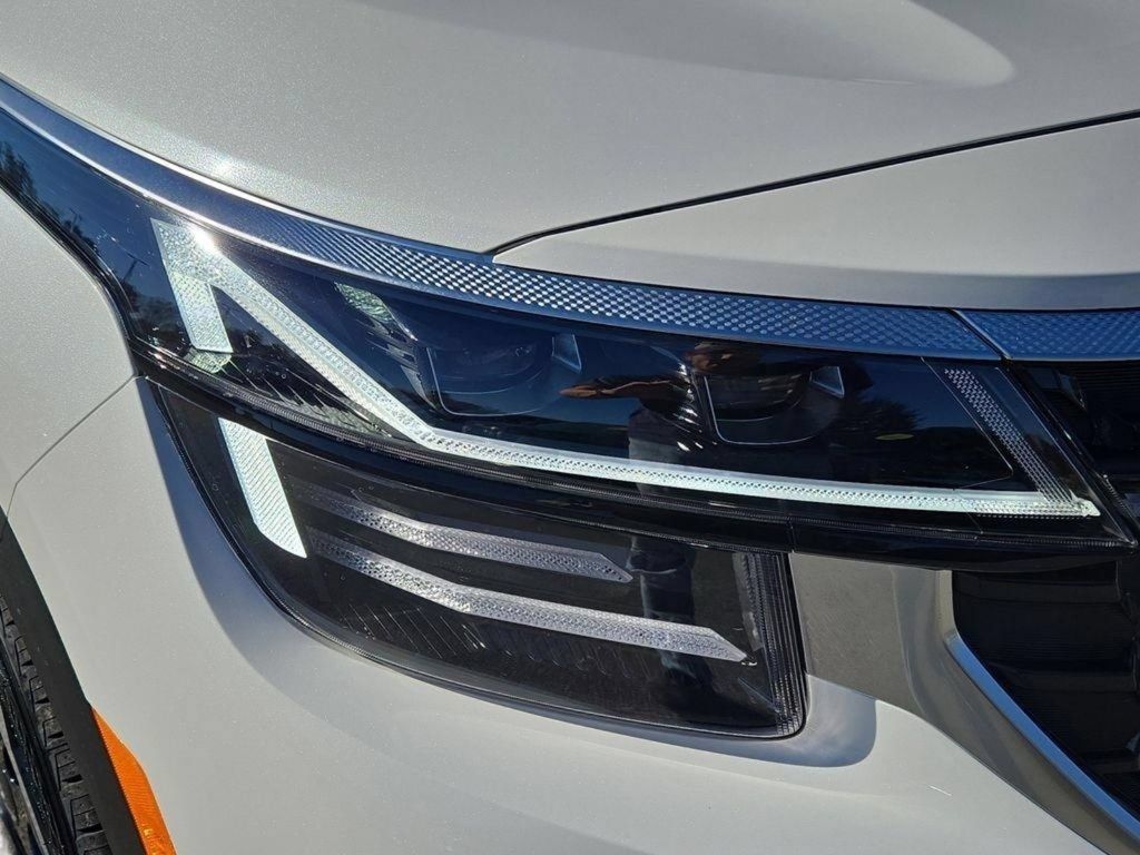 New 2026 Kia Seltos SX w/ SX Sunroof Package AWD/4WD image 5