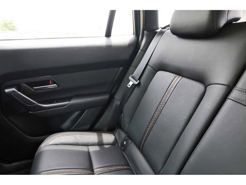 Used 2025 MAZDA CX-50 AWD 2.5 S w/ Premium Plus Pkg image 9