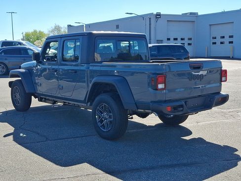 New 2026 Jeep Gladiator Sport AWD/4WD image 3