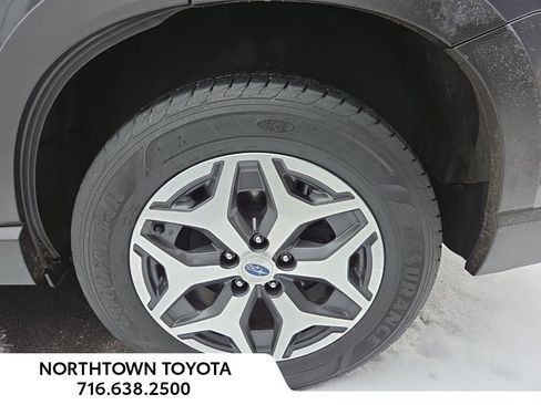 Used 2022 Subaru Forester Premium image 10