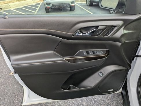 Used 2022 GMC Acadia AT4 w/ Technology Package image 21