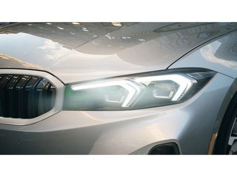 Used 2025 BMW 330i xDrive 330i xDrive w/ Premium Package image 6