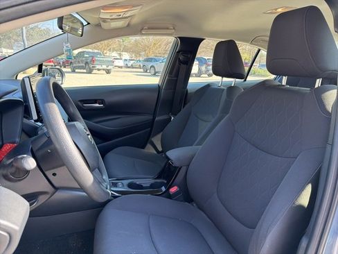 Used 2021 Toyota Corolla LE image 10
