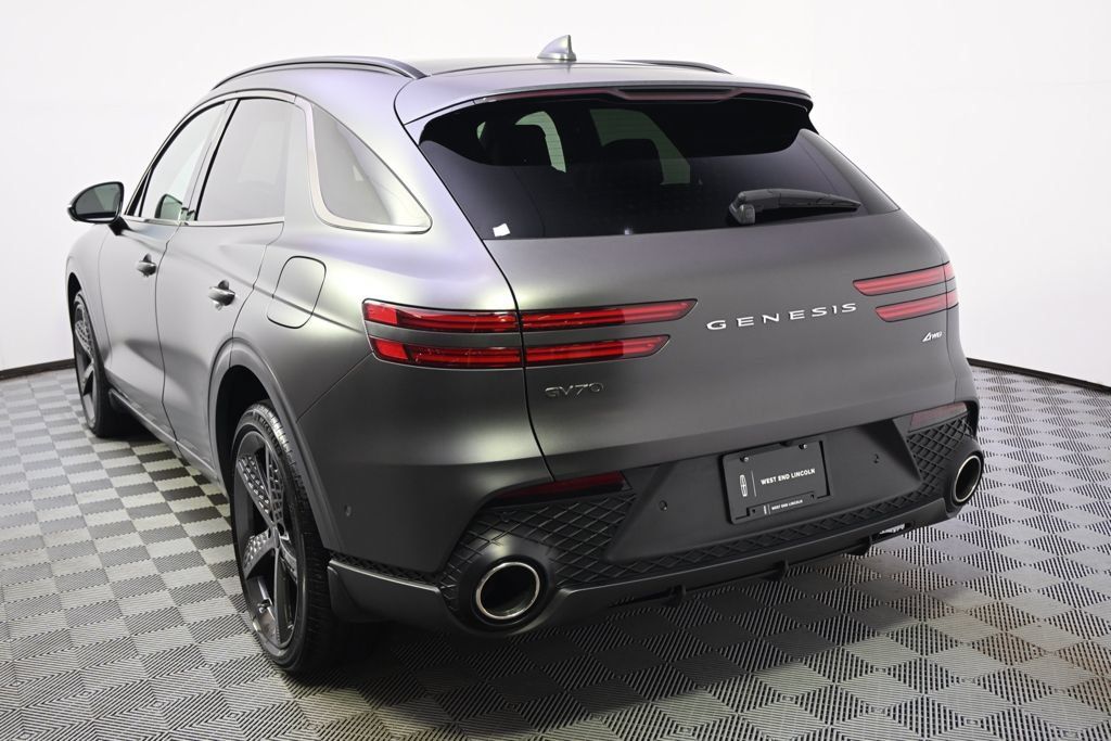 Used 2024 Genesis GV70 2.5T w/ Sport Prestige Package AWD/4WD image 4