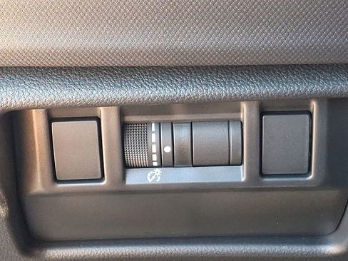 Certified 2025 Subaru Forester Premium image 22