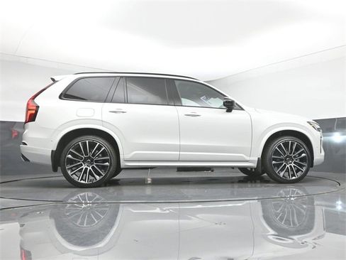 New 2026 Volvo XC90 B6 Ultra w/ Lounge Package image 45