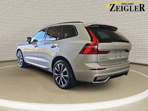Used 2023 Volvo XC60 B5 Plus w/ Climate Package AWD/4WD image 7