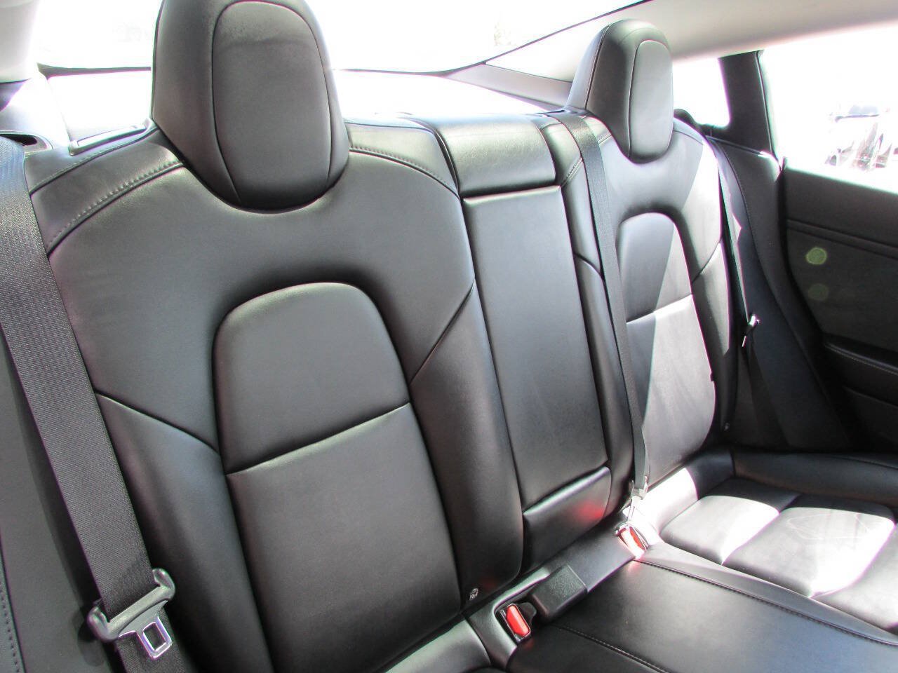 Used 2023 Tesla Model 3 Standard Range RWD image 28