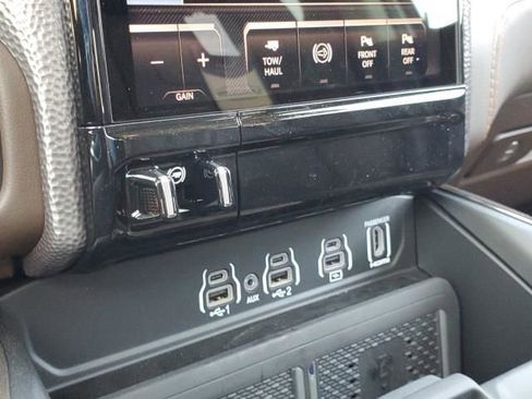 Used 2025 RAM 3500 Longhorn image 23