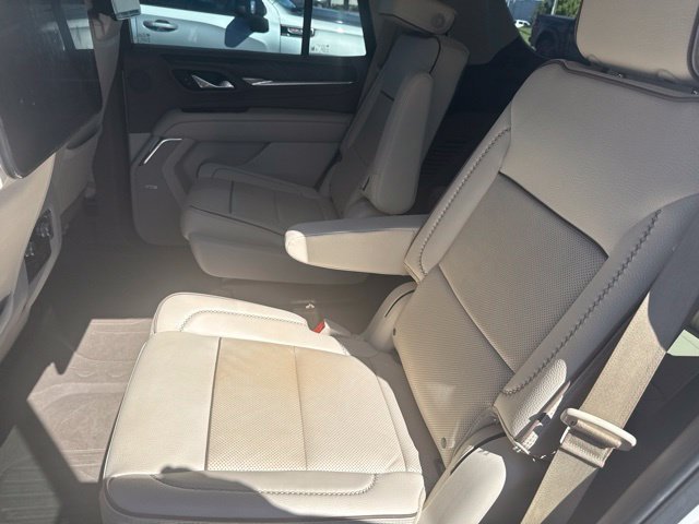 Used 2023 GMC Yukon Denali w/ Denali Reserve Package AWD/4WD image 34