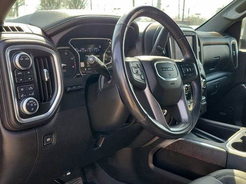 Used 2021 GMC Sierra 3500 Denali w/ Denali Ultimate Package AWD/4WD image 18