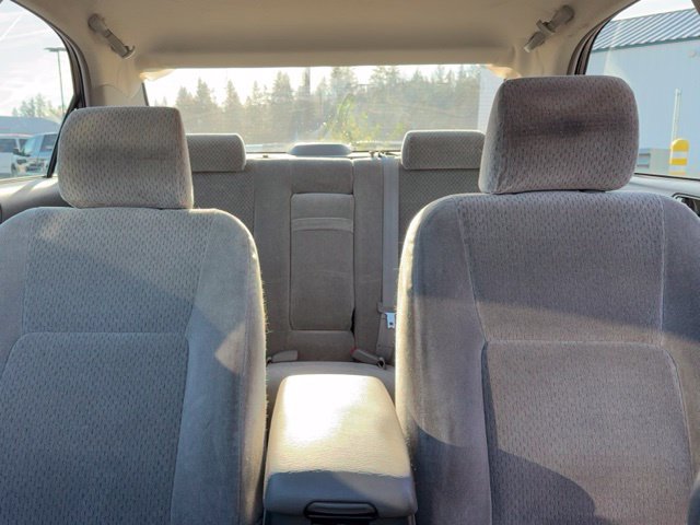 Used 2004 Toyota Camry LE FWD image 26