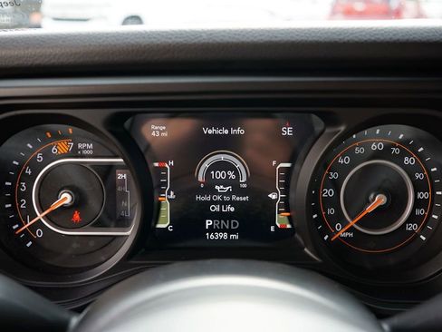 Certified 2024 Jeep Wrangler Sport S image 28