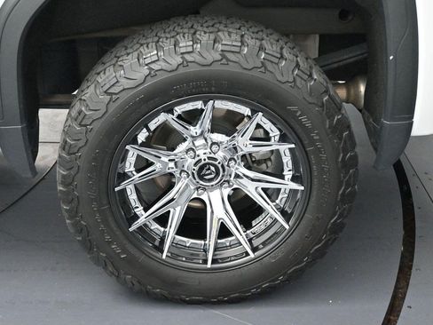 Used 2023 GMC Sierra 1500 AT4 w/ AT4 Premium Package AWD/4WD image 38