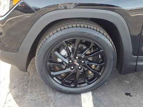 Used 2024 GMC Terrain SLE w/ Driver Convenience Package image 31