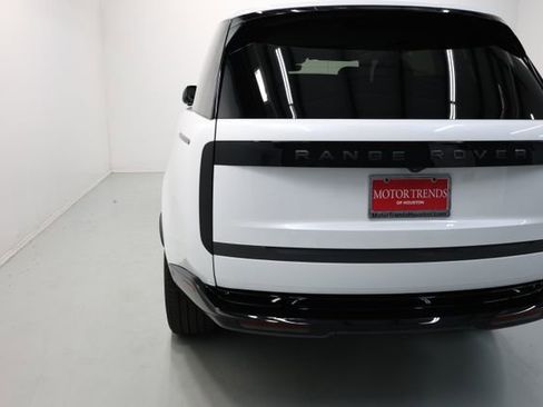 Used 2025 Land Rover Range Rover Long Wheelbase SE AWD/4WD image 69