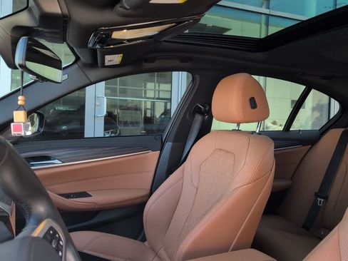 Certified 2023 BMW 540i xDrive w/ M Sport Package image 7