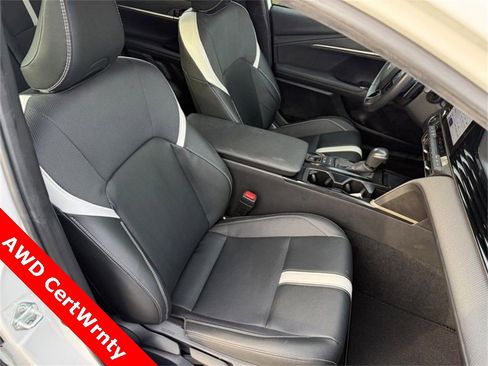 Used 2025 Toyota Camry SE image 11