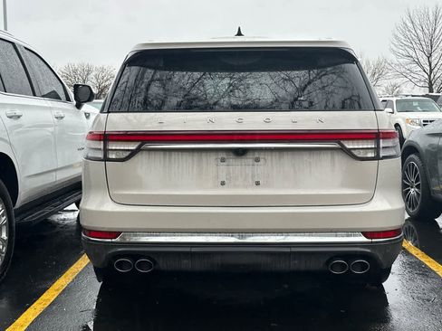 Used 2022 Lincoln Aviator Reserve w/ Equipment Group 201A image 4