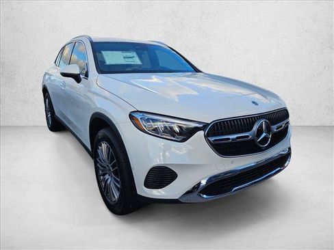 Used 2026 Mercedes-Benz GLC 300 image 5