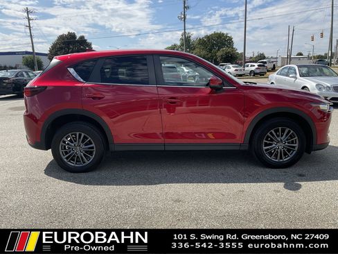 Used 2021 MAZDA CX-5 Touring image 12