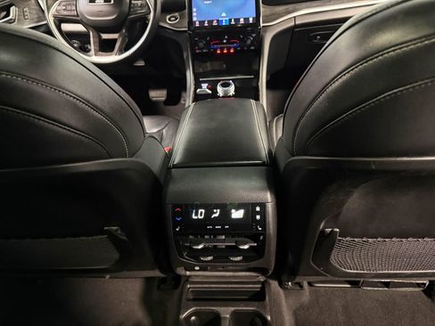 Used 2022 Jeep Grand Cherokee L Limited AWD/4WD image 73