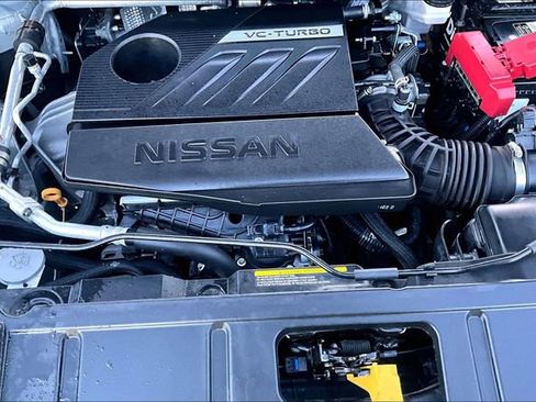 Used 2022 Nissan Rogue SV image 28