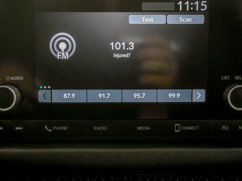 Used 2023 Honda HR-V LX image 24