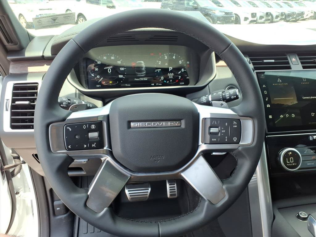New 2026 Land Rover Discovery Dynamic SE AWD/4WD image 15