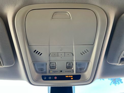 Used 2017 Cadillac XT5 Luxury w/ Driver Awareness Package image 31