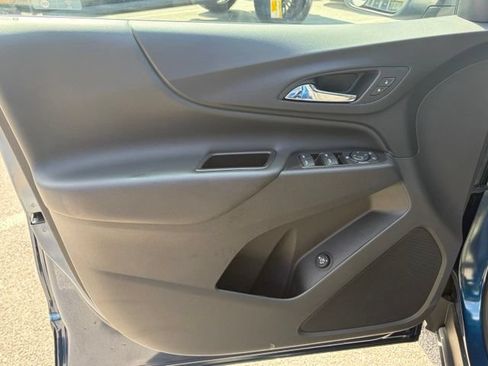 Used 2021 Chevrolet Equinox LT AWD/4WD image 11