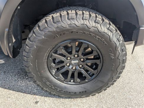 Used 2025 Ford F150 Raptor image 11
