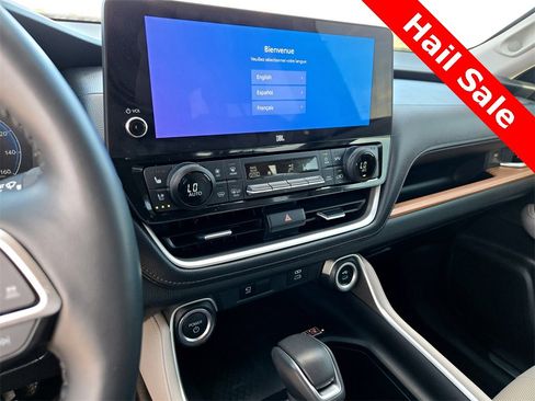 Used 2024 Toyota Grand Highlander Limited image 12