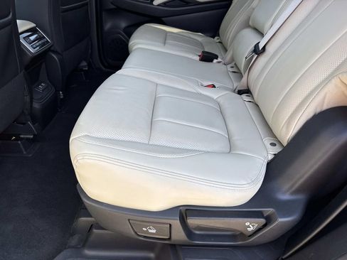 Used 2020 Subaru Ascent Limited image 16