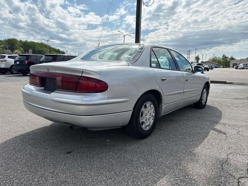 Used 2003 Buick Regal LS w/ LS Luxury Package image 4