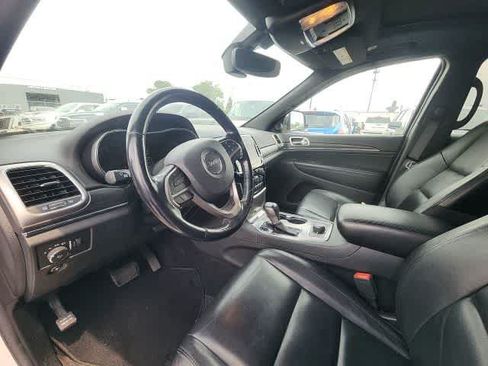 Certified 2020 Jeep Grand Cherokee Limited AWD/4WD image 32