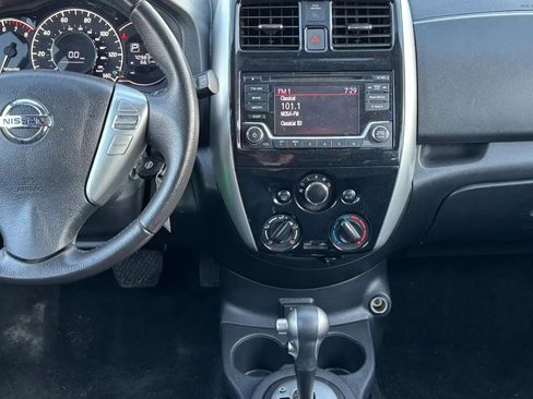 Used 2018 Nissan Versa Note SV image 15