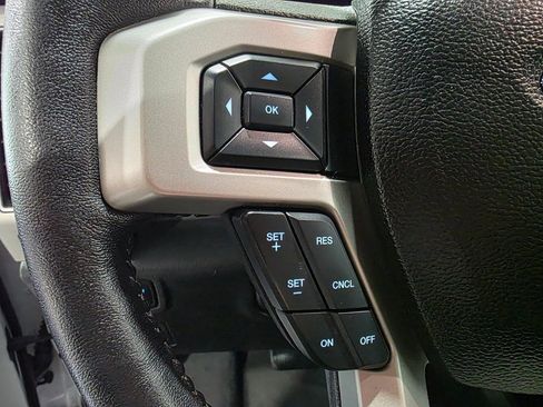 Used 2018 Ford F150 Lariat w/ Equipment Group 502A Luxury image 5