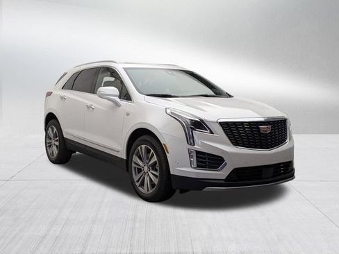 Used 2026 Cadillac XT5 Premium Luxury w/ Driver Assist Package AWD/4WD image 3