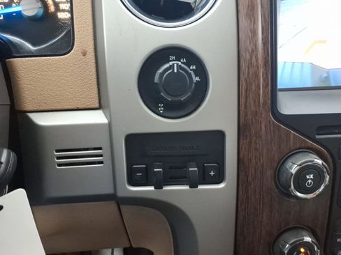 Used 2013 Ford F150 Lariat w/ Luxury Equipment Group image 18