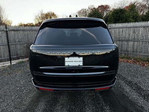 New 2025 Land Rover Range Rover Long Wheelbase SE image 6