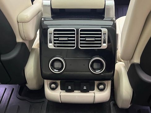 Used 2021 Land Rover Range Rover P525 Westminster Edition image 9