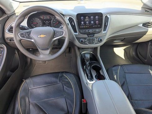 Used 2022 Chevrolet Malibu LT image 28
