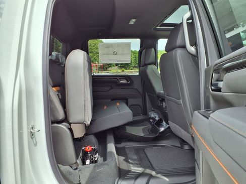 New 2026 GMC Sierra 2500 AT4 w/ AT4 Premium Plus Package AWD/4WD image 24