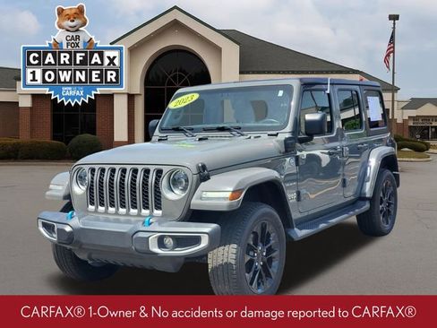Used 2023 Jeep Wrangler Unlimited Sahara w/ Cold Weather Group AWD/4WD image 2