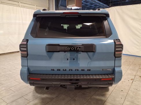 New 2025 Toyota 4Runner 4WD image 8
