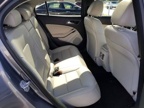 Used 2015 Mercedes-Benz GLA 250 4MATIC image 19