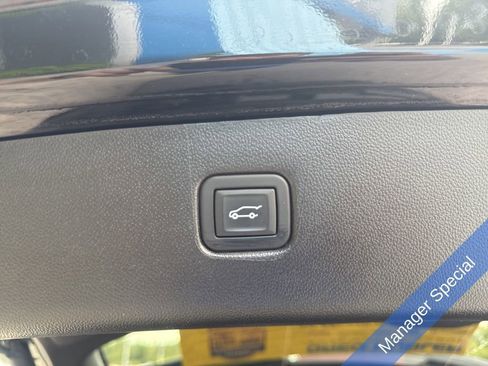 Used 2022 Chevrolet Blazer RS image 21