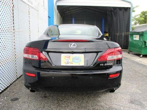 Used 2014 Lexus IS 250C image 11
